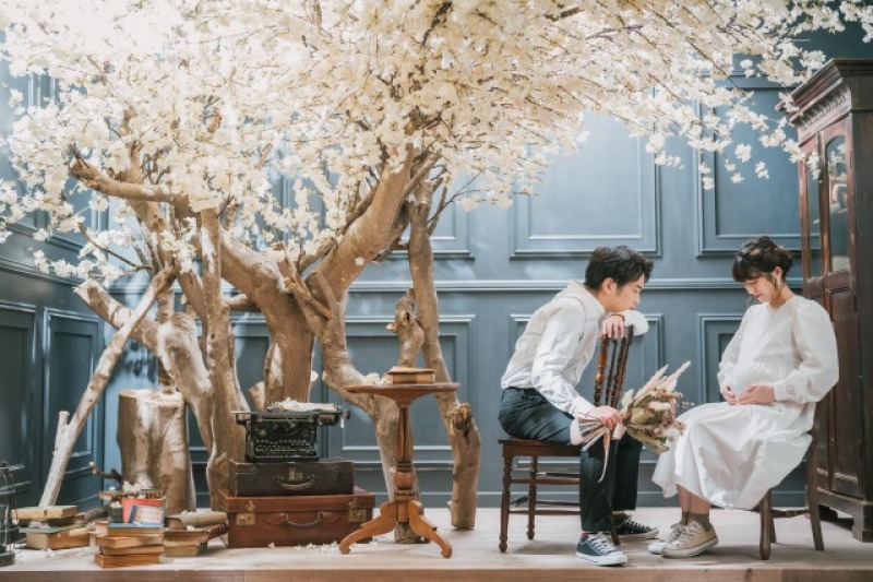 【Atelier nie マタニティフォトプラン】チャペルと2スタジオで様々なテイストの写真が残せる