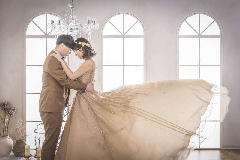 ドレスを広げて