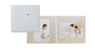 ◆ Daishi （2面台紙アルバム）[内容］2面台紙 ★写真サイズ：221×282㎜★表紙の色はピンク・ブルーの2種類です