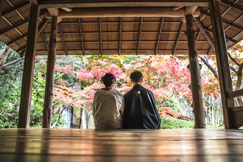 【早割！季節限定】紅葉ロケーション撮影、今なら衣裳選び放題＆全データもプレゼント♪