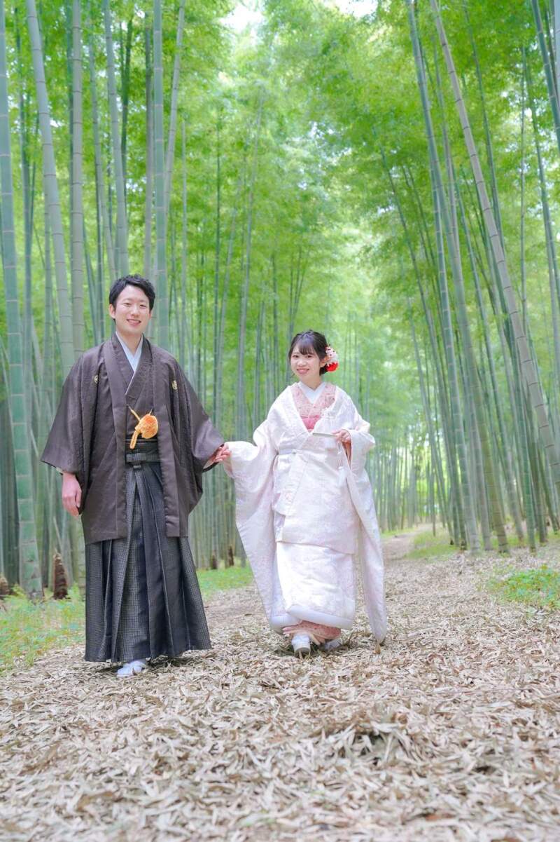 歩いているショット