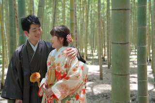 竹林の中で和装ロケ
