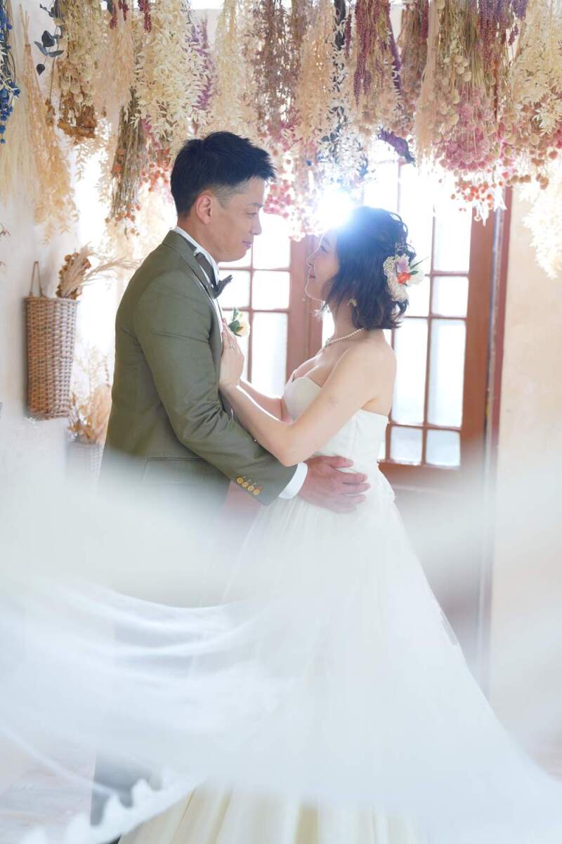 ベールを使って幻想的な雰囲気に。