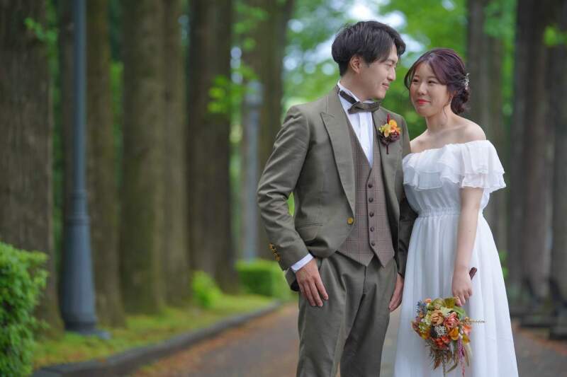 鮮やかな青イチョウ並木★