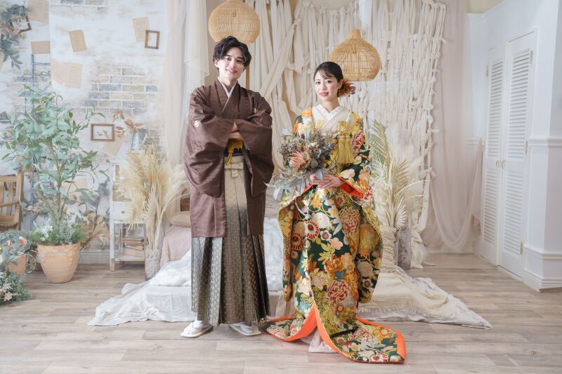 衣装追加料金なし!12月末までの撮影限定【スタジオ和洋装2着付き限定プラン】¥99,000・ヘアメイク50カットデータ付