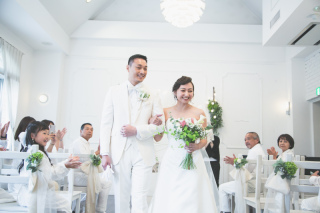 オリジナルがたくさんのファミリーフォトウエディング♪