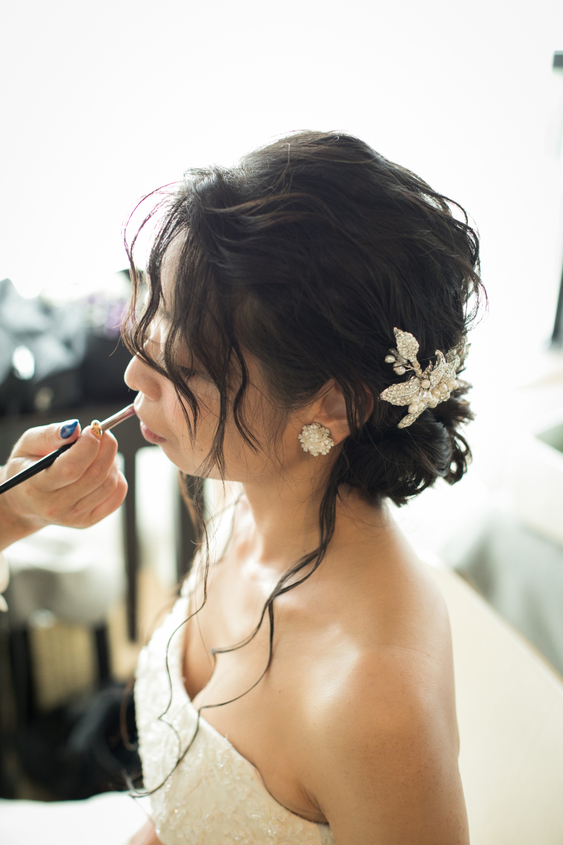 花嫁さま お支度です