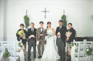 ご家族様の祝福に包まれて　チャペルと東遊園地でフォトウエディング♪