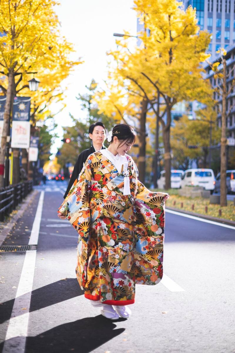 銀杏並木が綺麗な御堂筋で