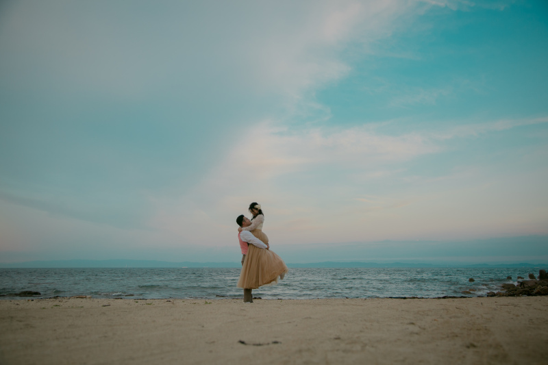 空がほんのり色づく時間