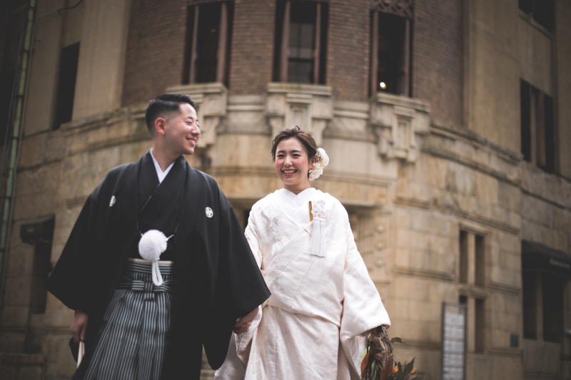 《時代をタイムスリップ》洋装&和装のお色直しでクラシカルな館内フォトと周辺レトロな街並みフォトツアーができる欲張りプラン♪