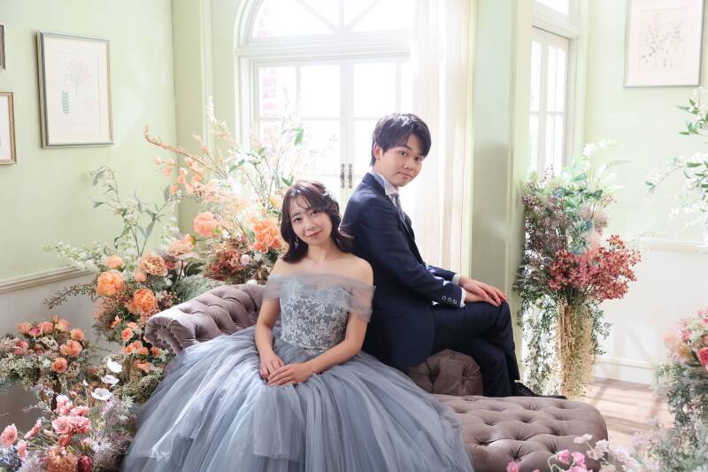 光のヴェールに包まれて心からの愛の誓いを