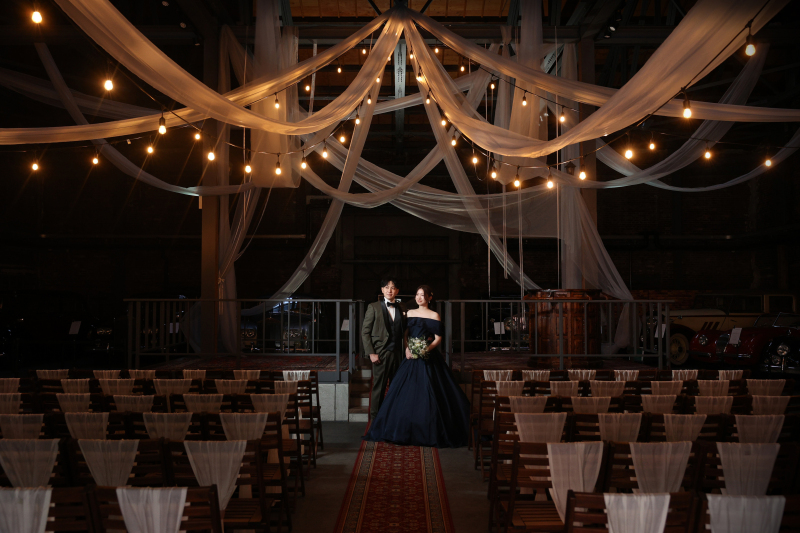 クールでモダンでスタイリッシュな雰囲気を