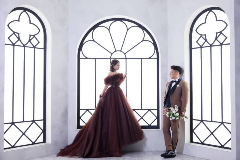 光のアーチに包まれて