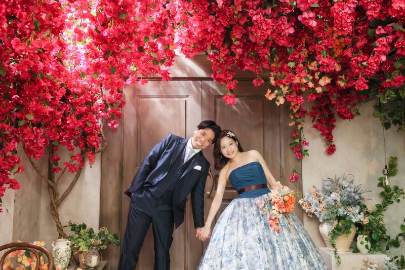 弾ける笑顔をブーケと共に