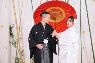白無垢の美しさに凛とした眼差し