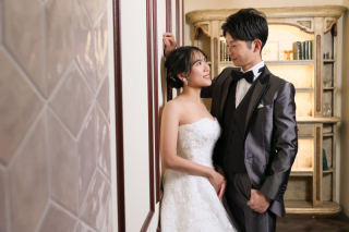 優しく見つめ合うその瞬間を