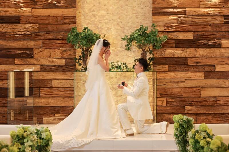 ウッドの温もりに抱かれるプロポーズ