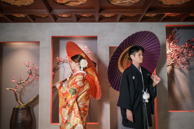 傘をもってカッコよく!