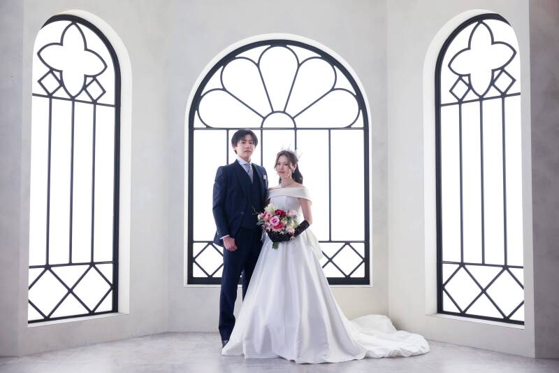 光溢れる窓辺で、王道クラシックな美しさを