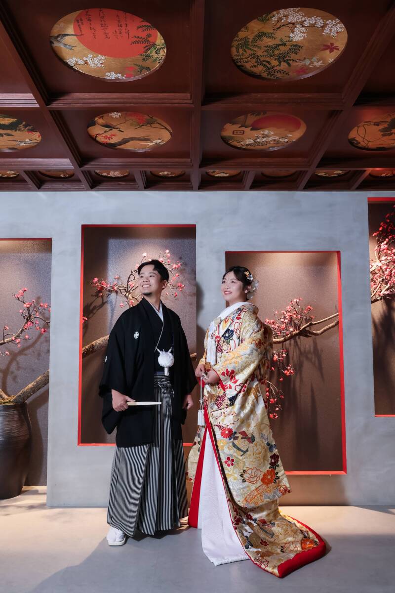 格天井の伝統美と、おふたりの晴れ姿