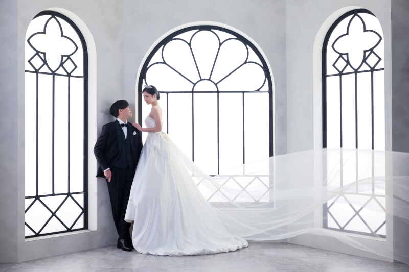 風がベールを揺らす