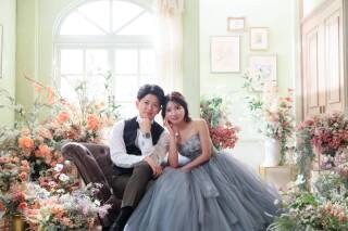 ブーゲンビリアが彩る街角と、光溢れるスタジオ撮影