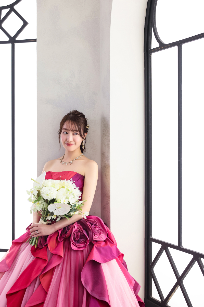 光が差し込む窓辺