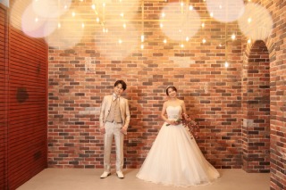 光のヴェールに包まれて心からの愛の誓いを