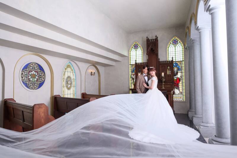 躍動感あるベールが描く、芸術的な広がり