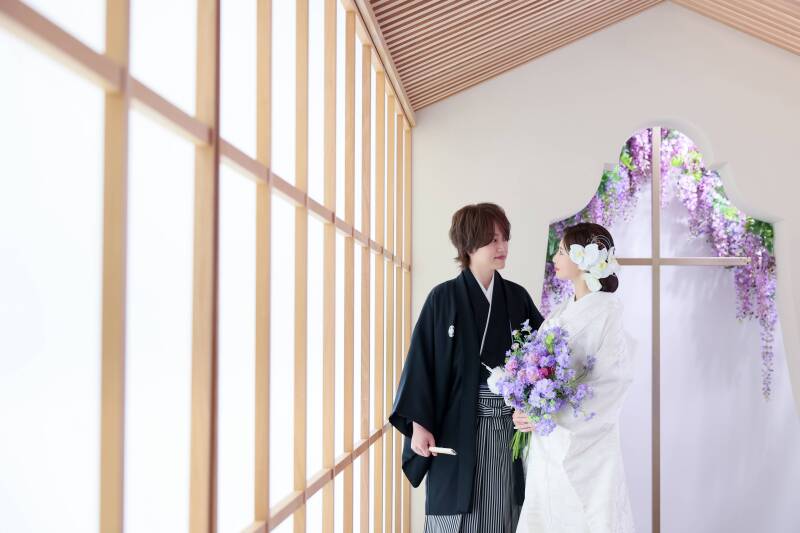 会話が聞こえてきそうな自然な笑顔