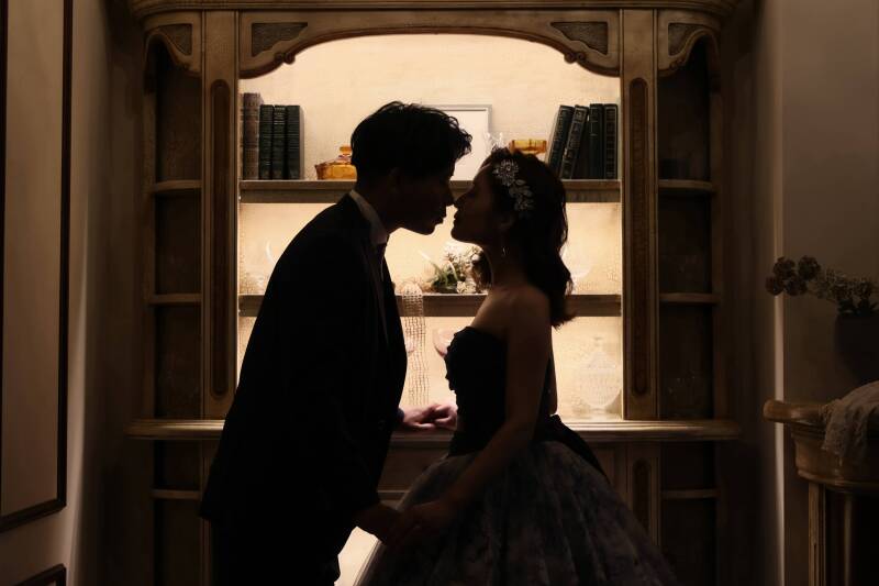 光が紡ぐ幻想的なシルエット