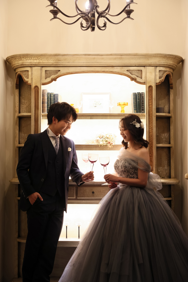 グラスを傾け未来の愛に