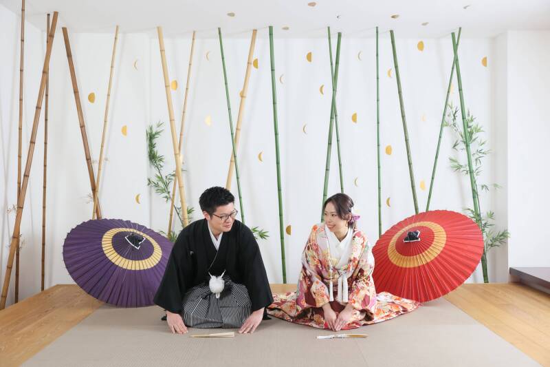 お座りショットでご挨拶