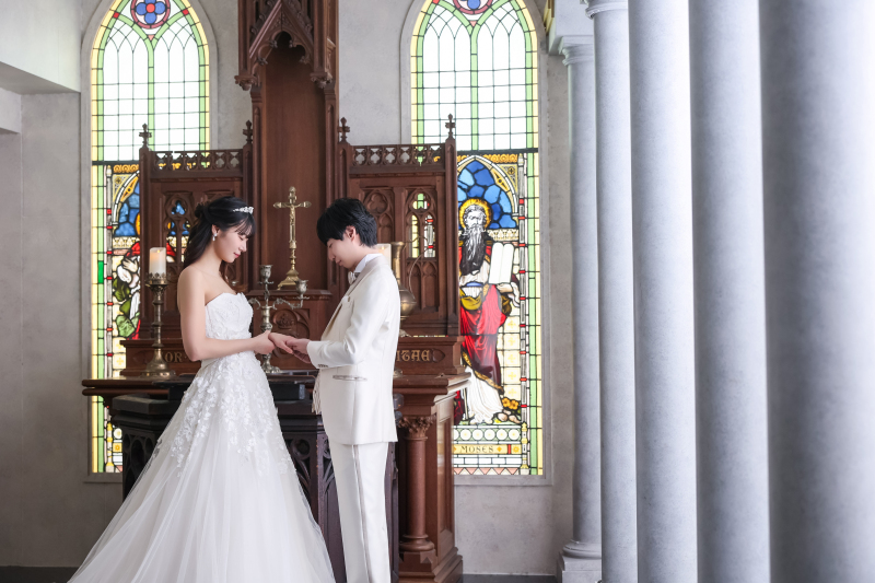 柔らかな光が差し込むチャペル