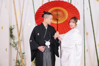 白無垢の美しさに凛とした眼差し