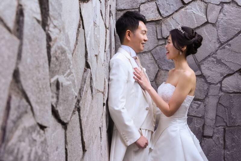 こぼれる笑顔。おふたりだけの心地よい距離