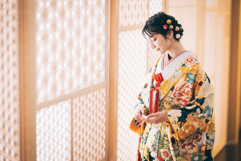 【私服撮影付き】和装&洋装3着 + アルバム30p♢衣裳・レタッチ・ヘアメイク・アルバム付き