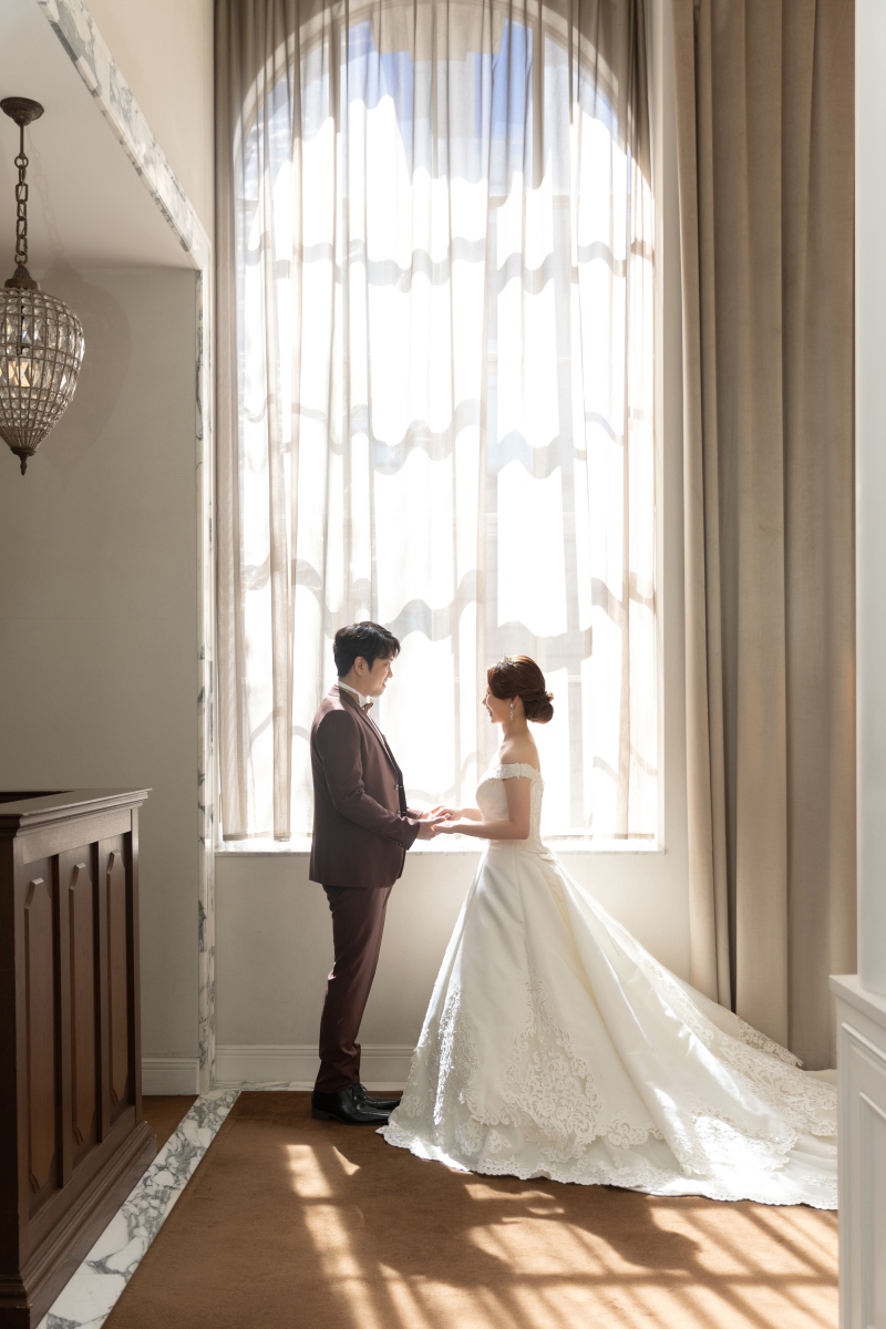 手を取り合ったお写真も♡