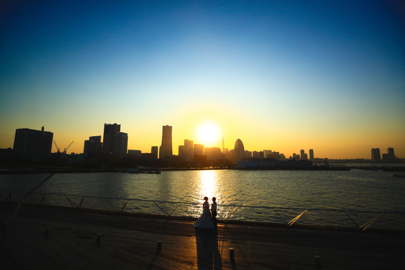 夕焼けをバックに…♡