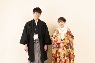 お衣裳と背景の組み合わせで印象を変えて