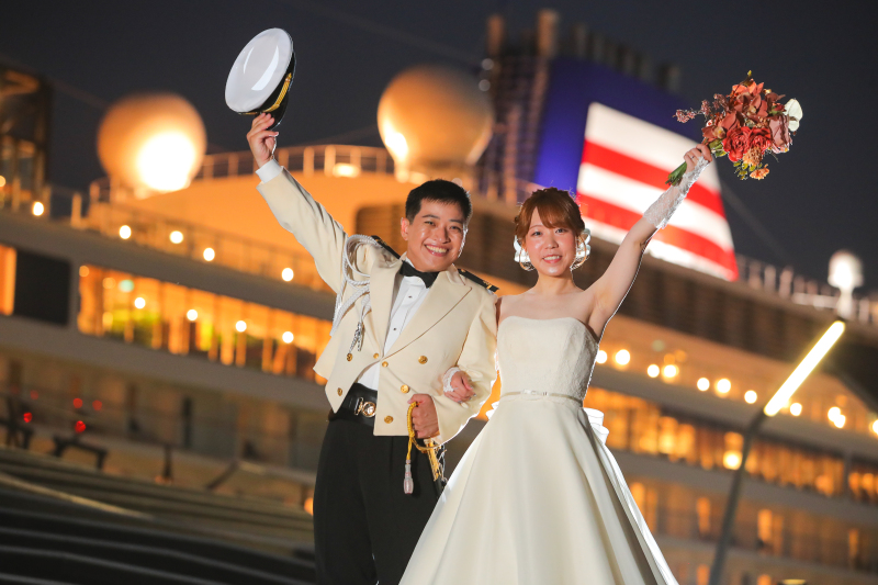 船をバックに…♩