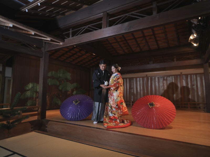 番傘を使用した華やかなお写真