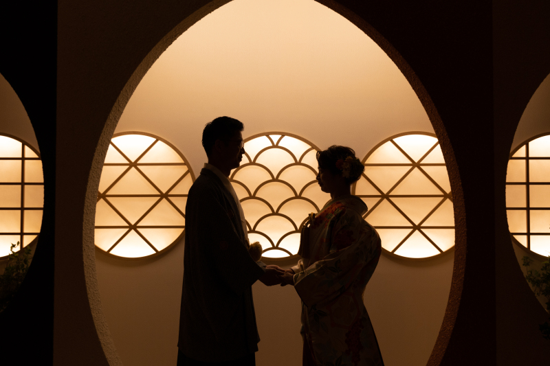 当店イチオシの丸い障子の背景♪