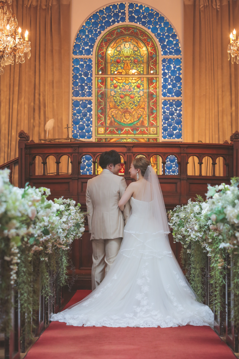 ラ・バンク・ド・ロアの会場で挙式らしいひと時を。