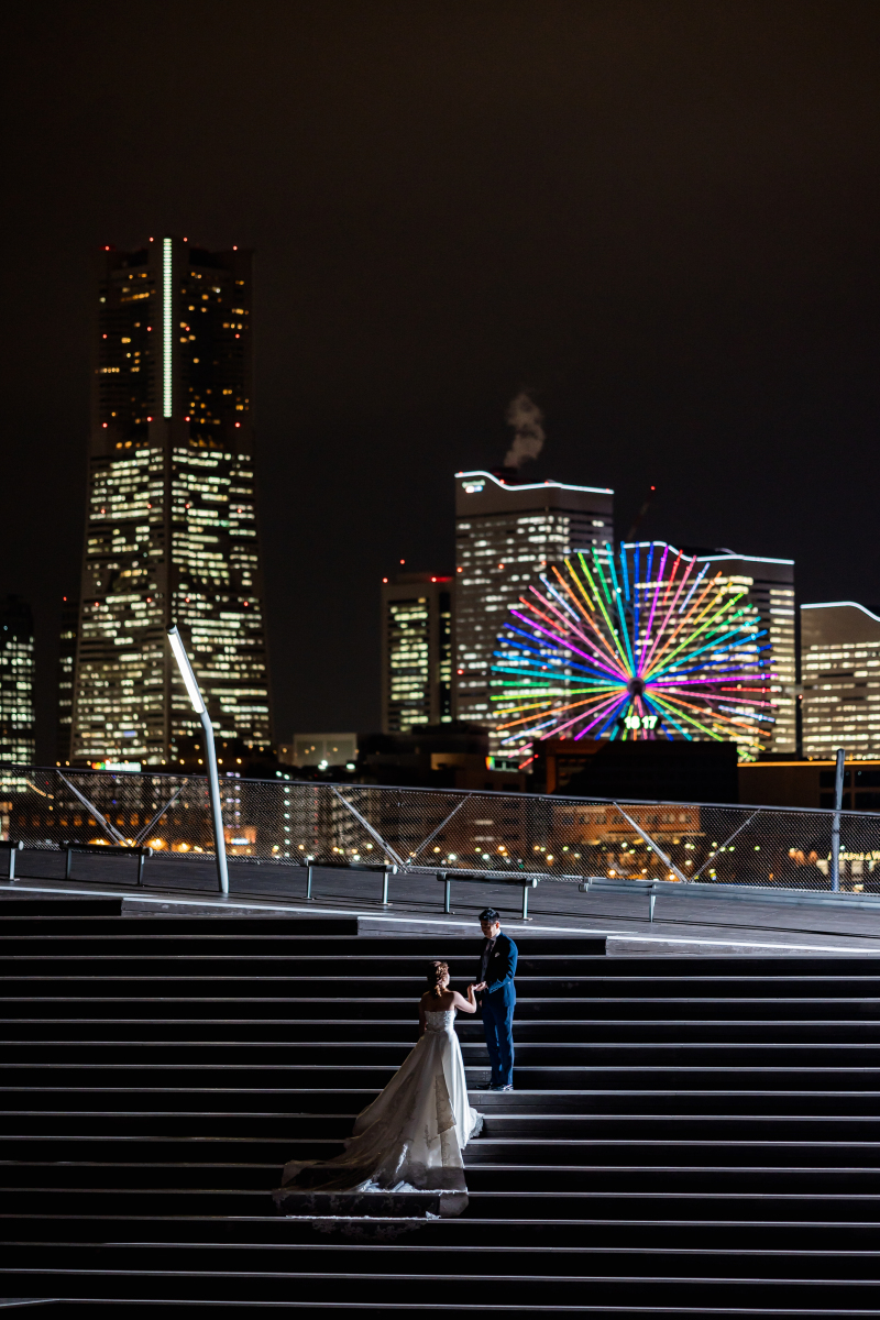 夕暮れから大桟橋へ