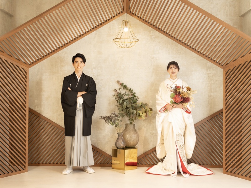 お家をイメージした温かい背景で