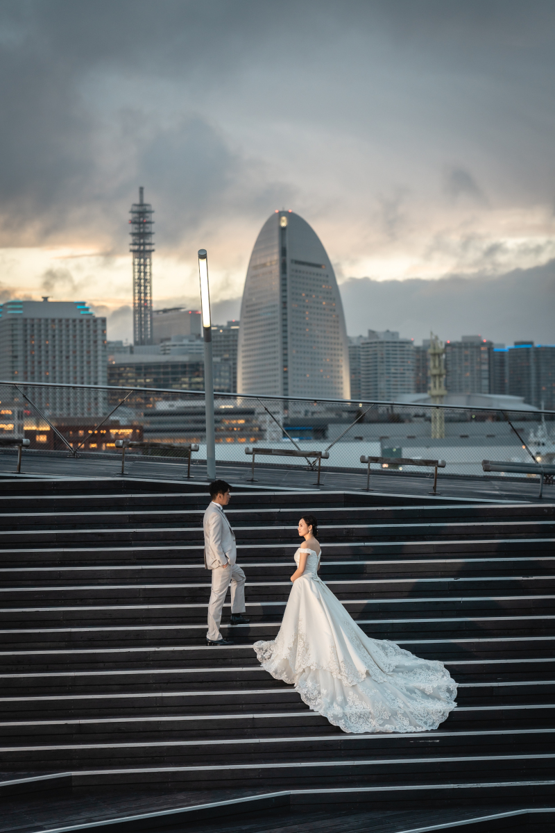 ドレスのトレーンを生かした1枚☆