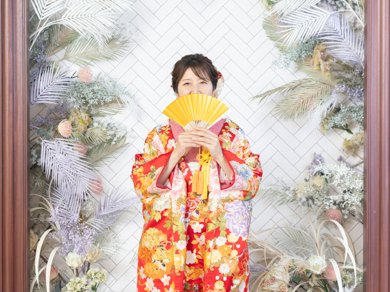 扇子を持ってのご撮影
