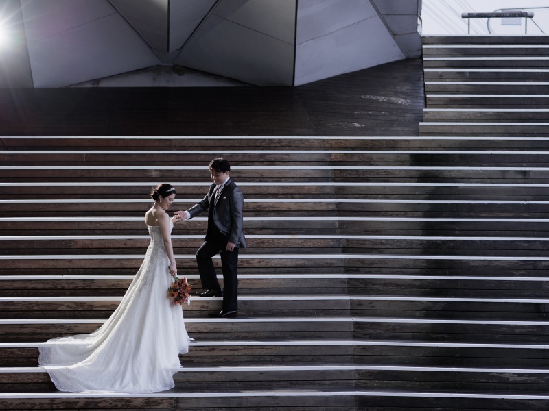 新婦様の髪型はアップヘアで素敵に♪